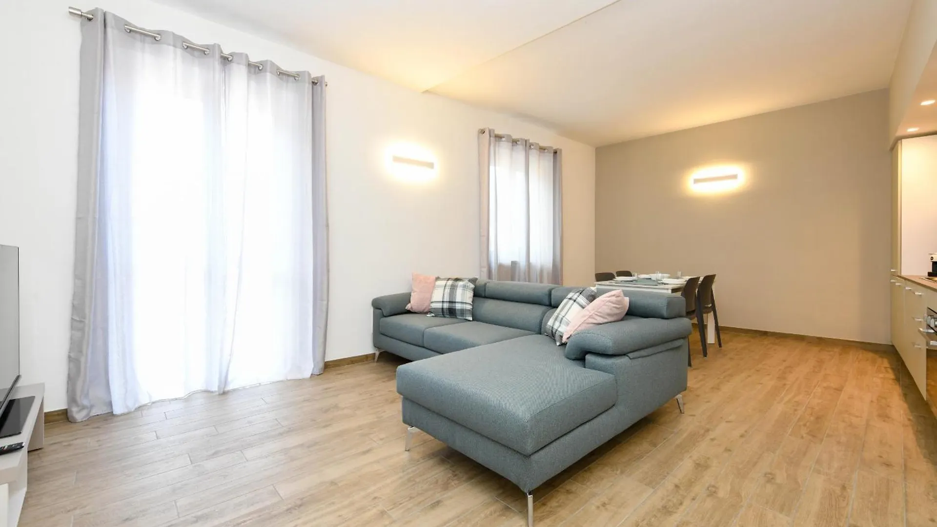 Apartment A Tre Passi Dal Lago 3 Toscolano Maderno Italy